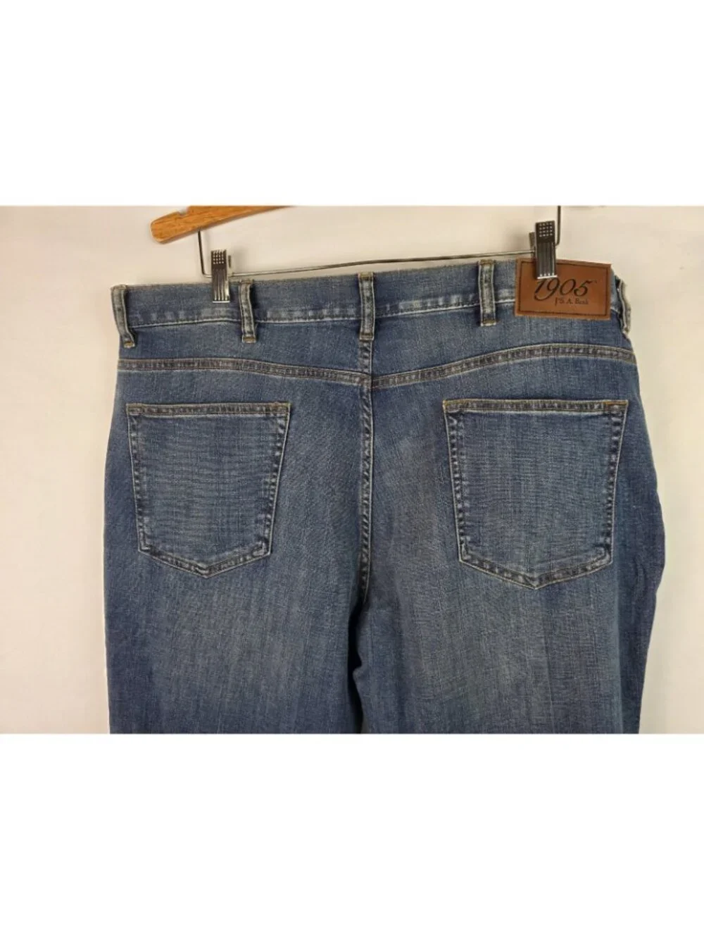 Jos A Bank 1905 Men's Jeans Size 40 x 32 Blue Tailored Fit Denim Jean Pants